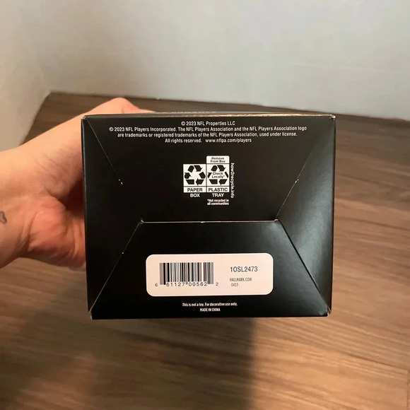 Hallmark NFL Dallas Cowboys Dak Prescott wobble ornament - Picture 2 of 6